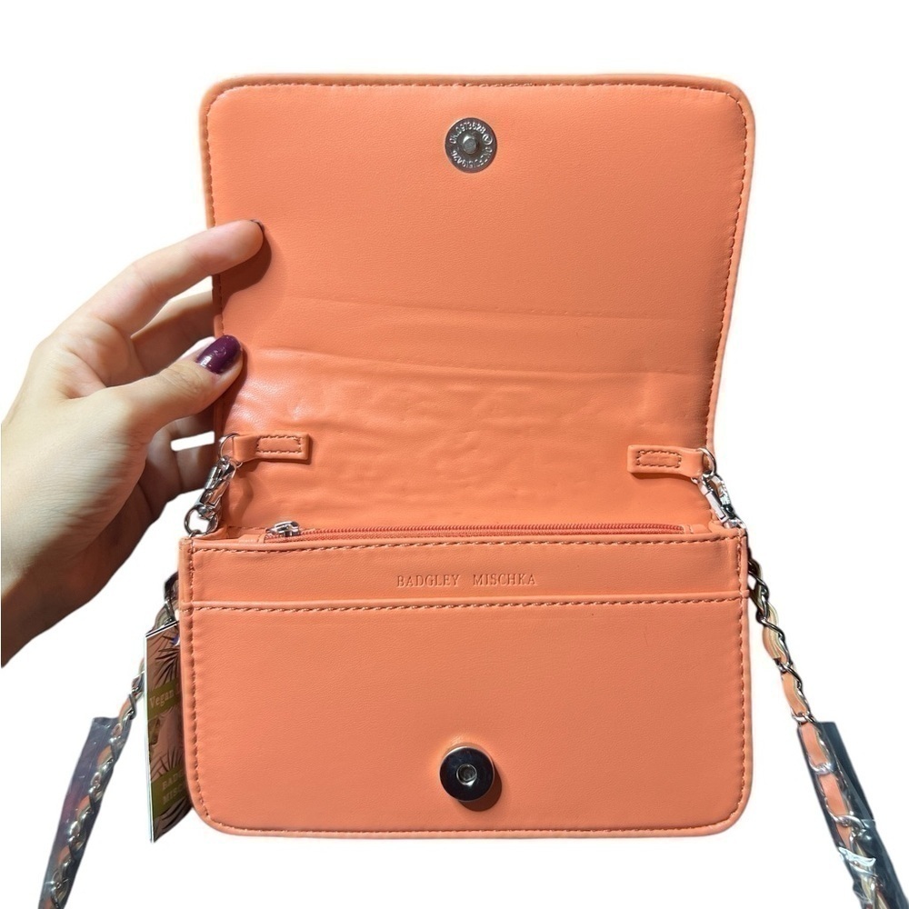NWT Badgley Mischka Coral Diamond Quilted Crossbody - Picture 7 of 8